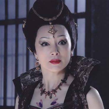 【三亿体育】范冰冰盛装亮相“有态度人物盛典”获最有态度女演员