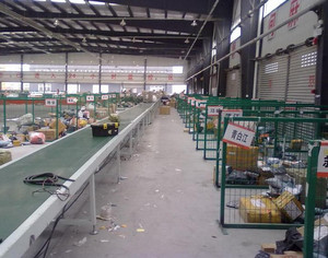 三亿体育手机版-吴尊登杂志封面  畅谈事业家庭两全人生